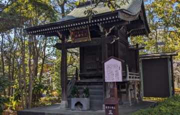 浅草寺にある三峯神社