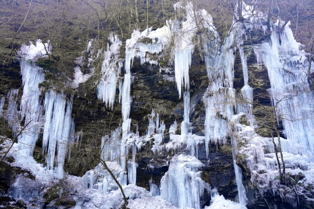 三十槌の氷柱