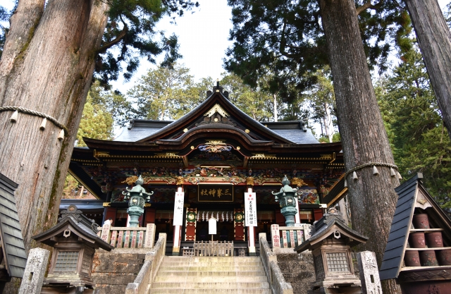 三峯神社